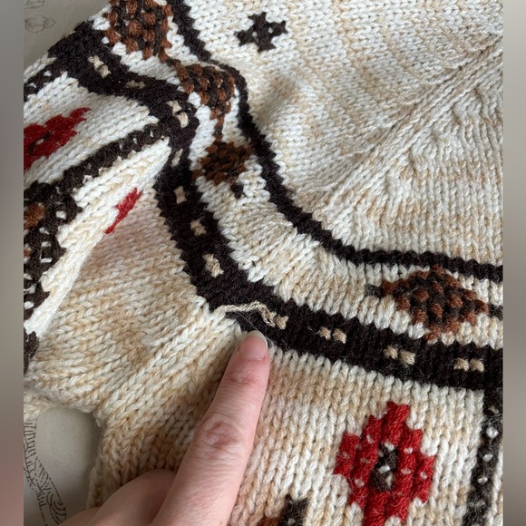 Vintage Mens Cream Red Fair Isle Grandpa Sweater Medium Acrylic 90s Old Money - Picture 3 of 7